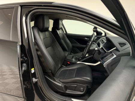 2020 Jaguar I-Pace EV400 S 400HP €24,990 thumbnail