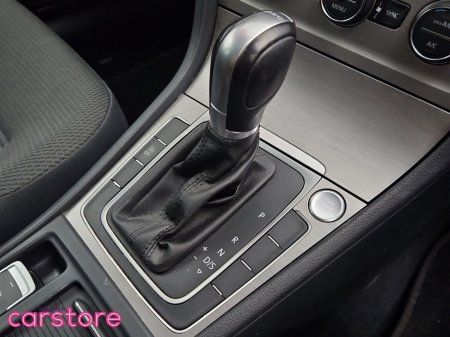 2016 Volkswagen Golf - thumbnail 19