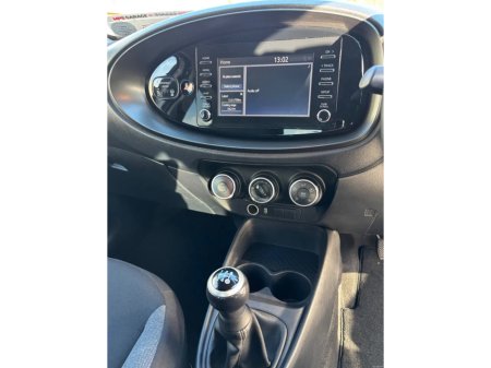 2022 Toyota Aygo - thumbnail 13