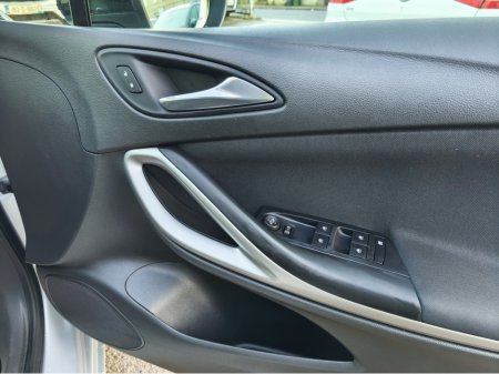 2021 Opel Astra 2021 Opel Astra AA Approved 1 Year Warranty €13,950 thumbnail