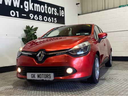 2014 Renault Clio - view 3
