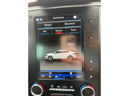 2020 Renault Megane ONE OWNER LOW MILEAGE SIGNATURE MODEL €14,950 thumbnail