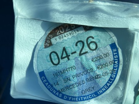 2016 Mercedes-Benz C Class - thumbnail 13