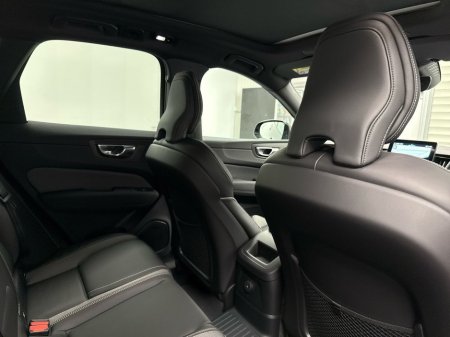 2026 Volvo XC60 - thumbnail 26