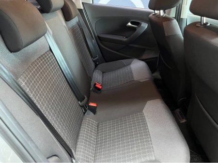 2017 Volkswagen Polo €13950! 2017 VOLKSWAGEN POLO TSI CONFORTLINE 1.2 AUTOMATIC WITH REVERSE CAMERA AND MORE €13,950 thumbnail