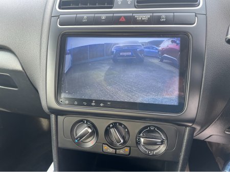 2013 Volkswagen Polo - thumbnail 10