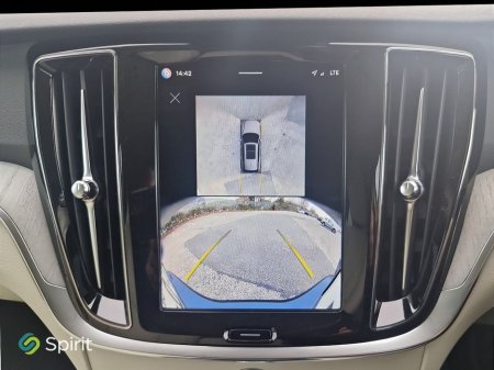 2025 Volvo V60 - thumbnail 11