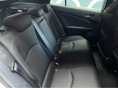 2022 Toyota Prius 2022 TOYOTA PRIUS S 1.8 AUTOMATIC / CRUISE CONTROL / REVERSE CAMERA AND MORE thumbnail