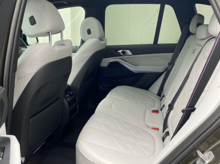 2025 BMW X5 xDrive50e M Sport €104,950 thumbnail