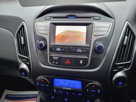 2014 Hyundai ix35 2.0 Diesel Executive 4WD 136hp €8,950 thumbnail