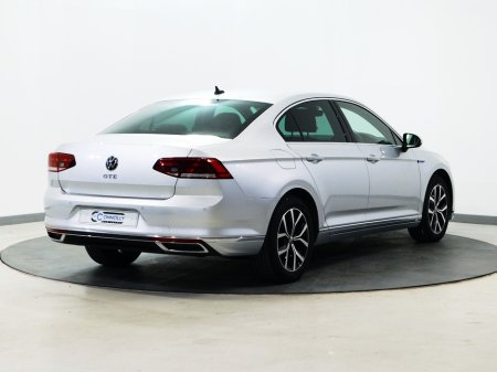 2021 Volkswagen Passat - thumbnail 3