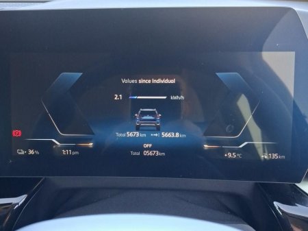 2025 BMW iX1 - thumbnail 9