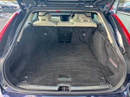 2018 Volvo V90 D4 MOM GT Auto €23,995 thumbnail
