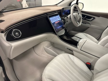 2025 Mercedes-Benz EQE - thumbnail 12