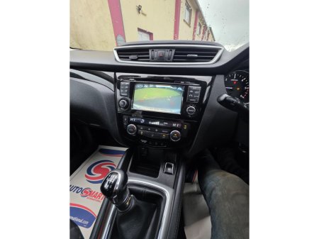 2017 Nissan Qashqai 1.5 DSL XE €8,995 thumbnail