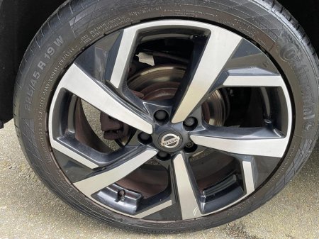 2018 Nissan Qashqai - thumbnail 14