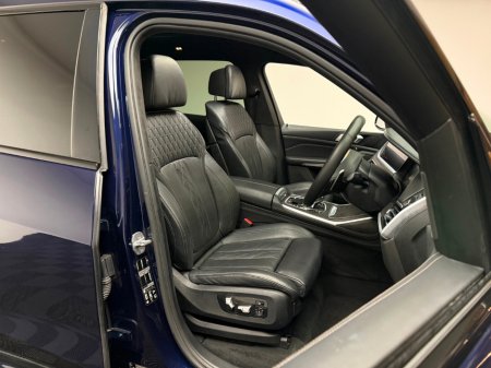 2020 BMW X7 - thumbnail 11