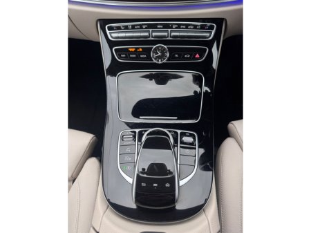 2016 Mercedes-Benz E Class 220 D AVANTGARDE 4DR AUTO €19,800 thumbnail