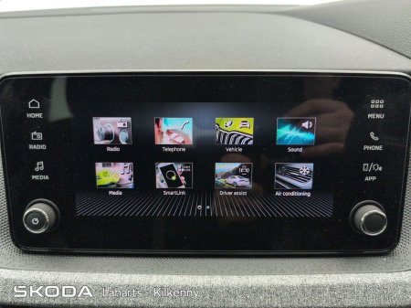 2025 Skoda Scala SELECTION 1.0TSI 115HP EX DEMO €27,950 thumbnail