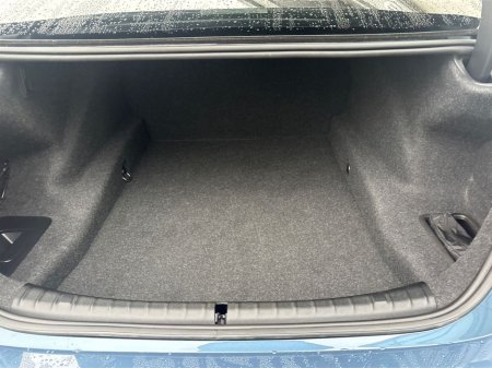 2023 BMW 5 Series - thumbnail 13