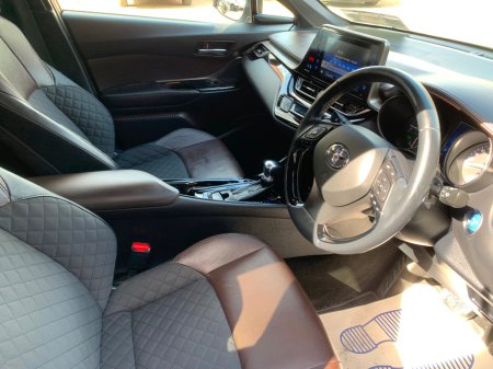 2018 Toyota C-HR - thumbnail 16
