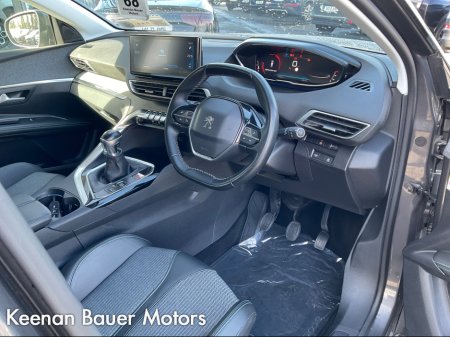 2021 Peugeot 5008 - thumbnail 10