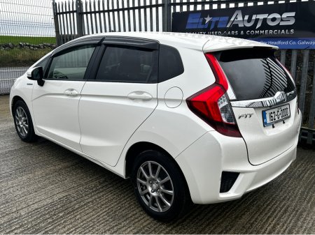 2016 Honda Fit Self Charging Hybrid €10,995 thumbnail