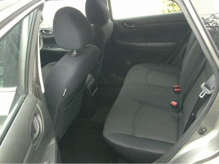 2015 Nissan Pulsar - thumbnail 15