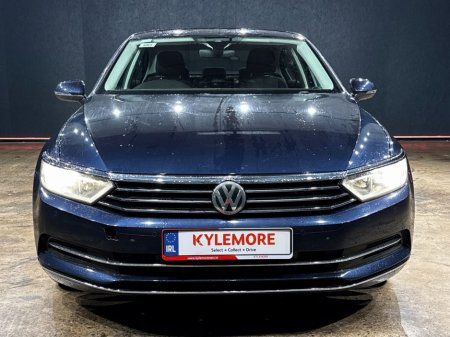 2016 Volkswagen Passat - thumbnail 8