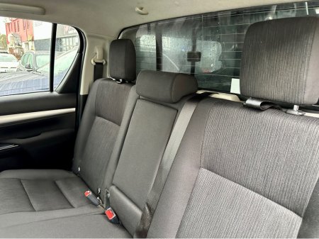 2021 Toyota Hilux - thumbnail 9