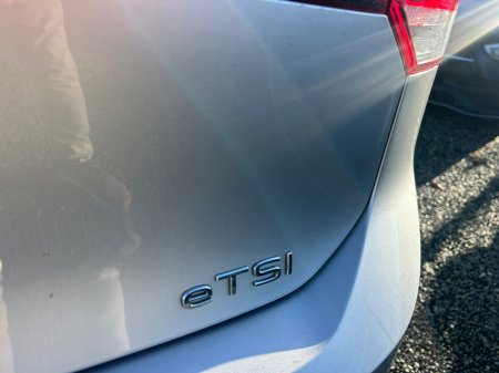 2023 Volkswagen Golf  €25,850 thumbnail