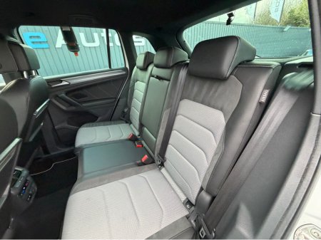 2019 Volkswagen Tiguan R-LINE 4WD - 2.0L DIESEL - AUTO - 12M WARRANTY - CAR: 1724 €32,950 thumbnail