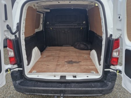 2019 Peugeot Partner - thumbnail 9