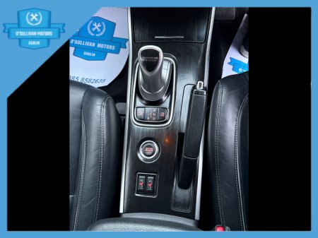 2016 Mitsubishi Outlander / 2016 / 2.0 HYBRID / AUTOMATIC €8,999 thumbnail