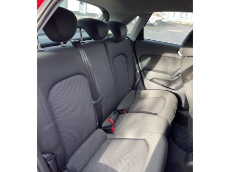 2016 Audi A1 - thumbnail 13