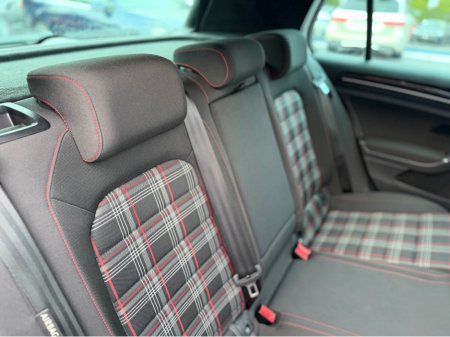 2017 Volkswagen Golf - thumbnail 31