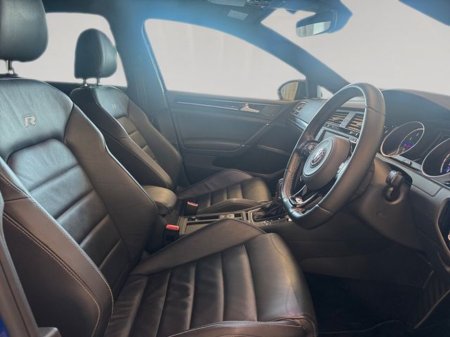 2016 Volkswagen Golf - thumbnail 11