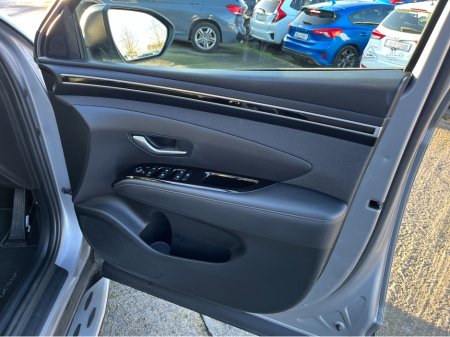 2023 Hyundai Tucson EXECUTIVE PLUS PLUG IN HYBRID 1.6 PETROL //HIGH SPEC//FULL LEATHER HEATED SEATS//REVERSE CAMERA//SAT NAV//HEATED STEERING WHEEL// €34,950 thumbnail