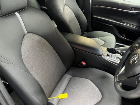 2022 Toyota Camry €29950 2022 TOYOTA CAMRY X 2.5 AUTOMATIC / CRUISE CONTROL / REVERSE CAMERA AND MORE €29,950 thumbnail