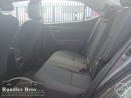 2016 Toyota Corolla - thumbnail 12