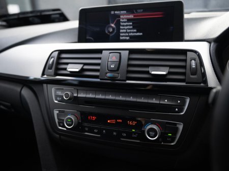 2013 BMW 3 Series - thumbnail 12