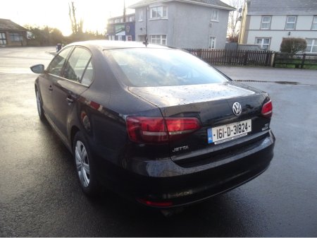 2016 Volkswagen Jetta TRENDLINE 2.0 TDI MANUAL 5SPEED 110BHP 4DR €8,750 thumbnail