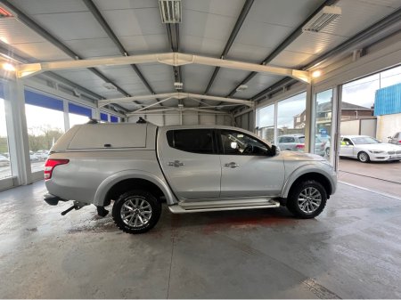 2019 Mitsubishi L200 WARRIOR DI-D 4WD DCB €23,950 thumbnail