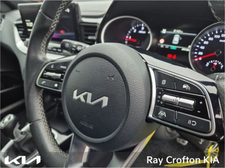 2023 Kia Ceed 1.6 MHEV GT Line Diesel €25,950 thumbnail