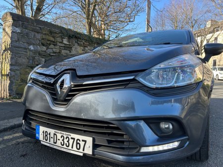 2018 Renault Clio - thumbnail 1
