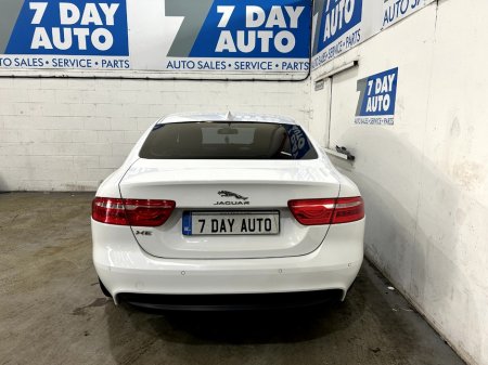 2018 Jaguar XE - thumbnail 6