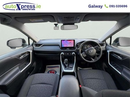 2022 Toyota Rav4 - photo 5