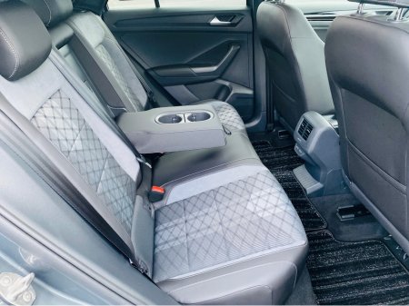 2023 Volkswagen T-Roc - thumbnail 25