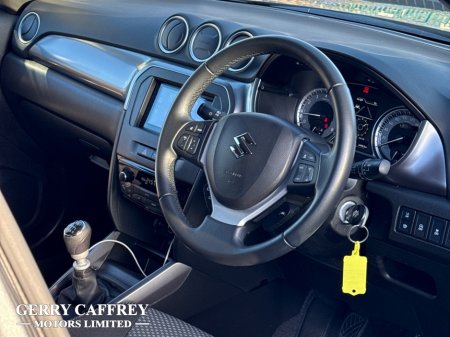 2022 Suzuki Vitara SZT 1.4 Petrol Hybrid Manual - 6 Years Manufacturer Warranty €22,450 thumbnail