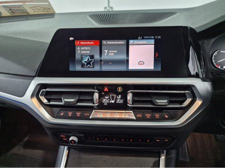 2019 BMW 3 Series 320D G20 SPORT AUTOMATIC **ORIGINAL IRISH CAR / LOW MILEAGE / 18" ALLOYS / APPLE CARPLAY / CRUISE CONTROL / FULL BLACK LEATHER / HEATED SEATS / SAT NAV / REVERSE CAMERA / FULL BMW SERVICE RECORD** €27,900 thumbnail